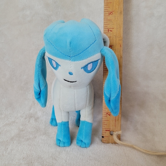 Pokemon Glaceon 7" eeveelution Japan pokemon center Stuffed plush toy - Picture 8 of 8